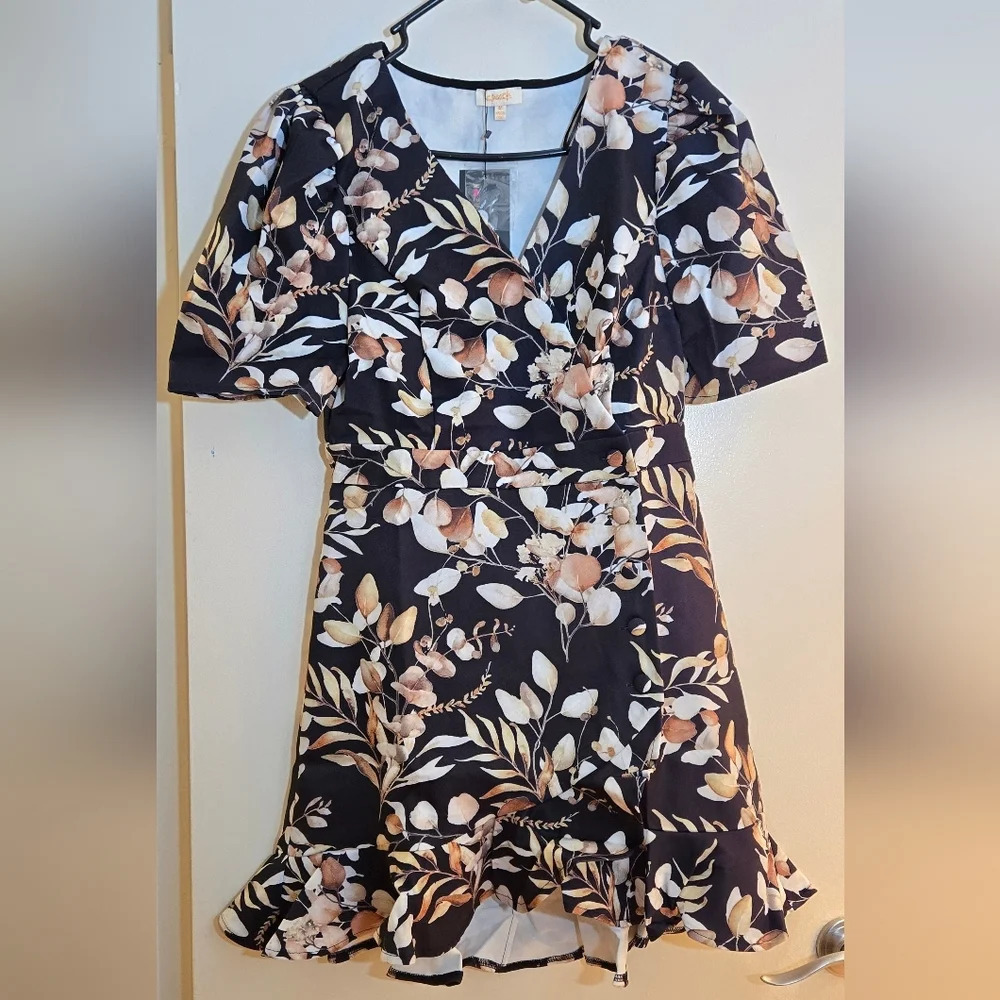 Short Sleeve Ruffled Hem Dress